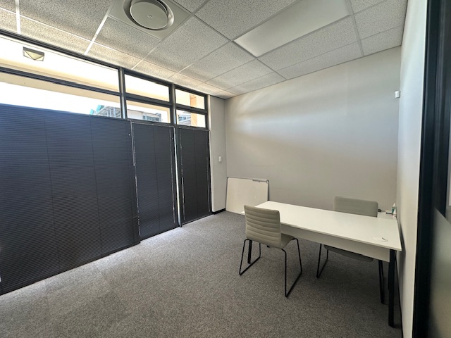 To Let commercial Property for Rent in Maitland Western Cape